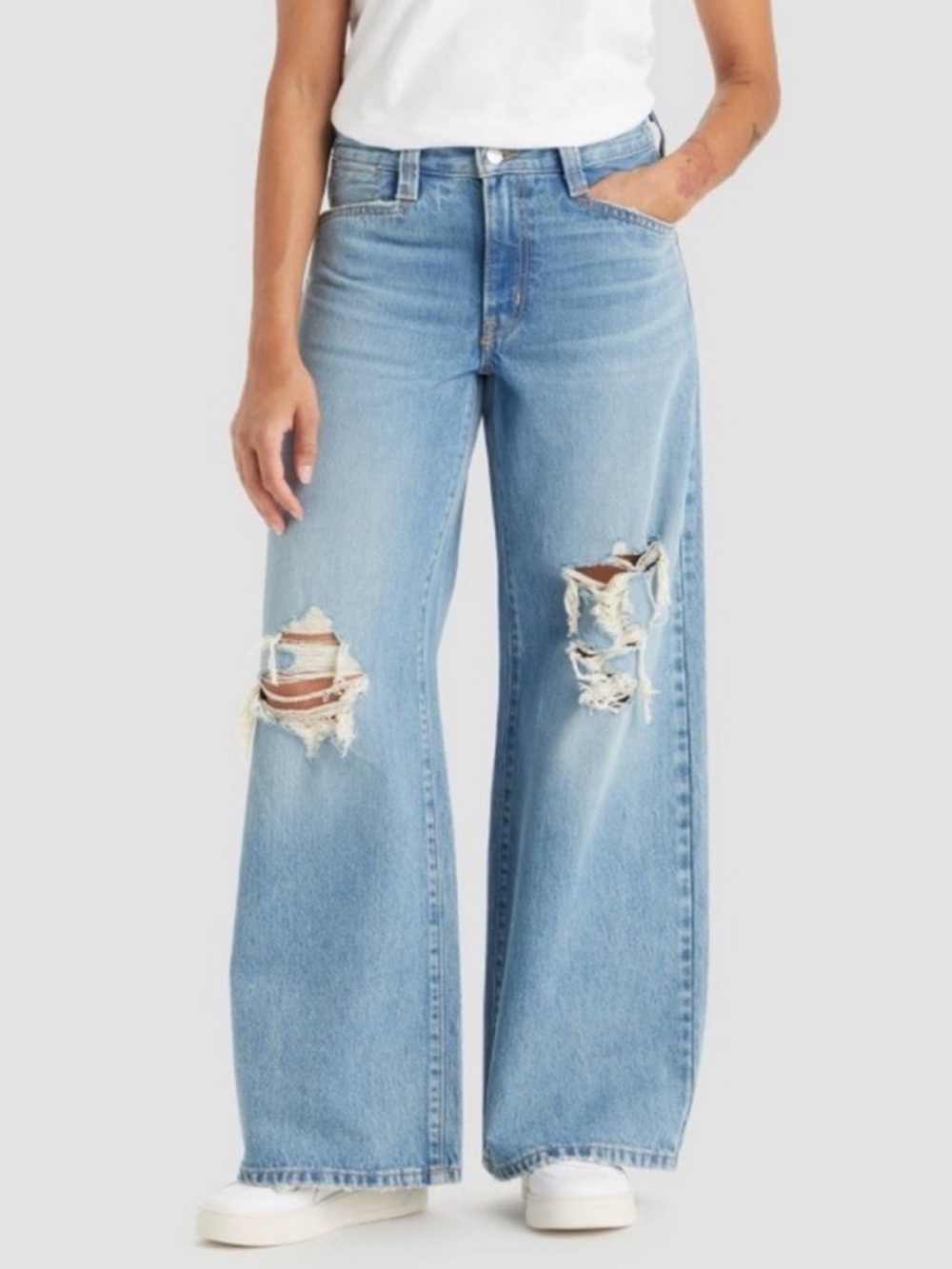 Levi’s 94 Baggy Wide Leg Distressed Jeans